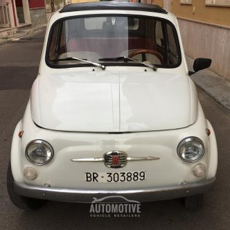 White Fiat 500L